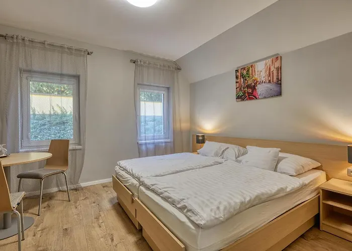 Tercia Panzio B Bed & Breakfast 3*